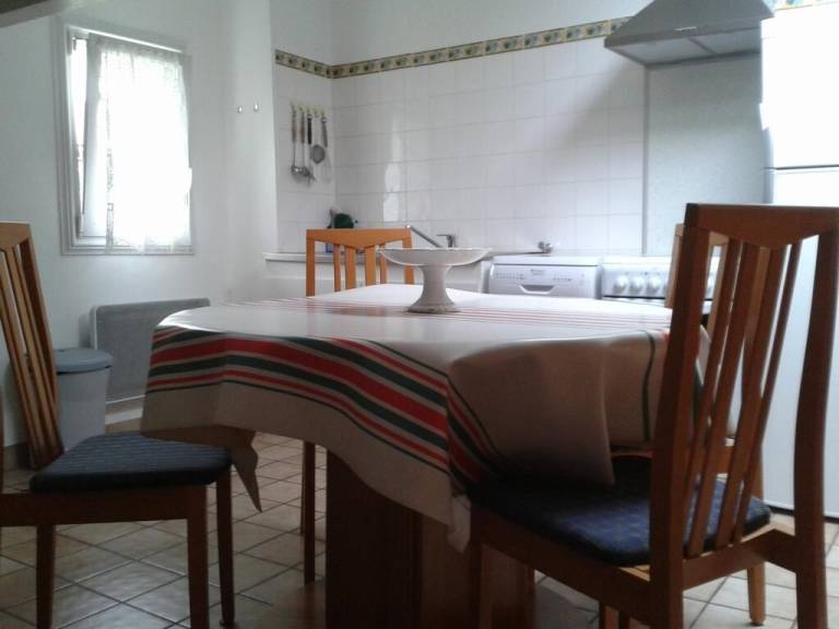 Fully equipped apartment with garden & barbecue | City view | Dogs allowed — photo 3