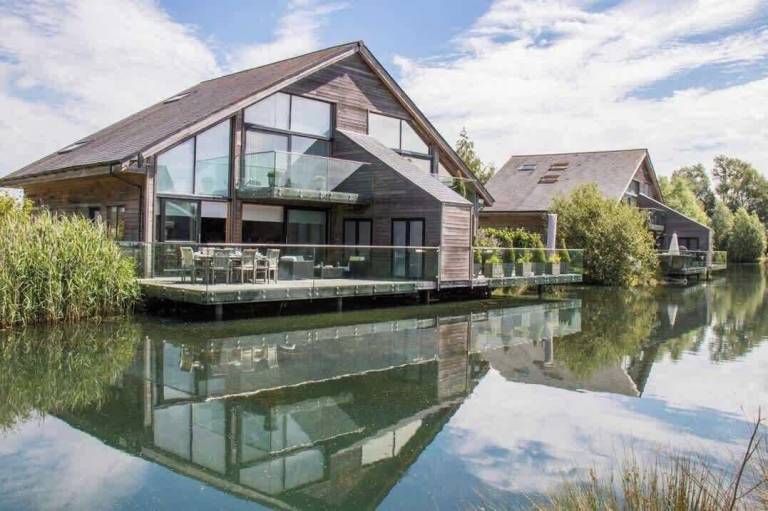 House  Cerney Wick