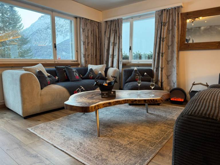 Vacation home with barbeque, sauna & jacuzzi — photo 2