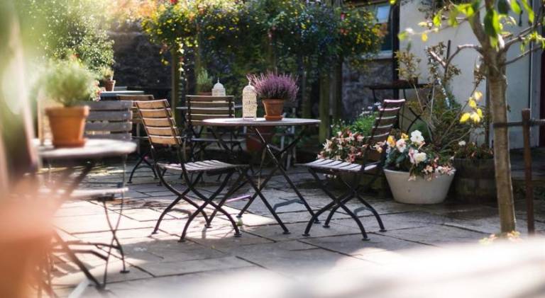 Lovely farm with patio & yard | Pets are welcome — photo 3
