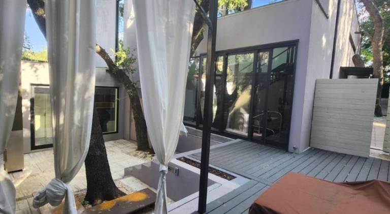 Villa with patio, private pool & grill — photo 5
