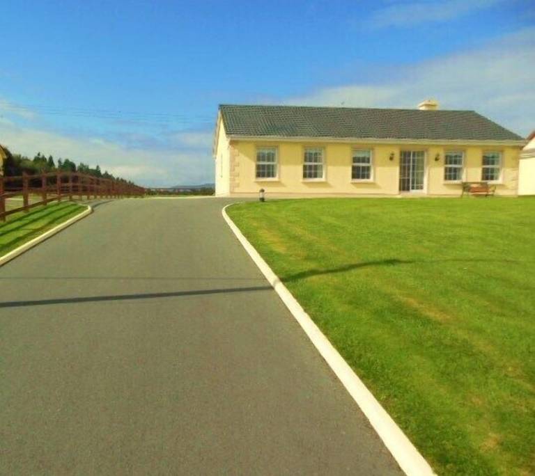 Cottage Tooreennasliggaun
