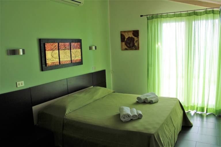 VALENTINO EXCLUSIVE HOLIDAY HOME