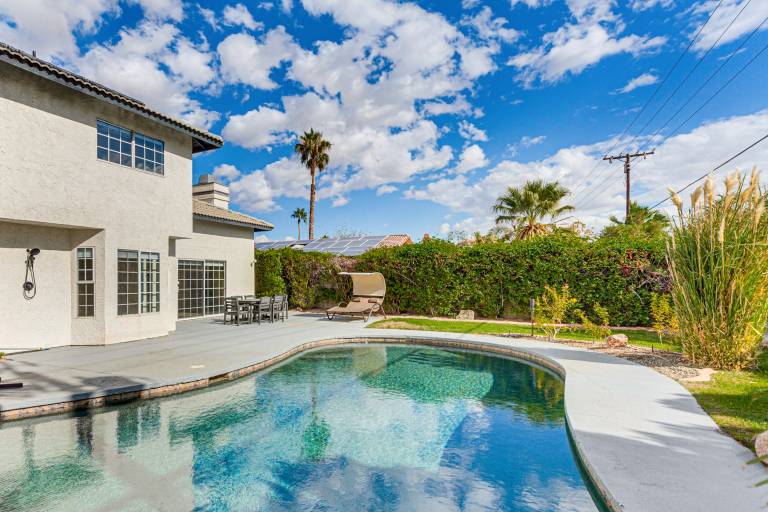 Private Pool & Hot Tub Cathedral City Getaway