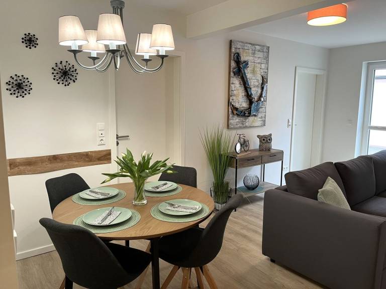 Exklusive 3- Raum- Ferienwohnung im EG in 1A Lage in Büsum. Nur 100m zur Nordsee. — photo 2