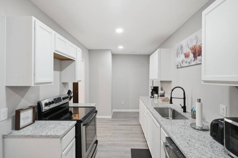 Family-oriented vacation home with garden | Pet-friendly — photo 3