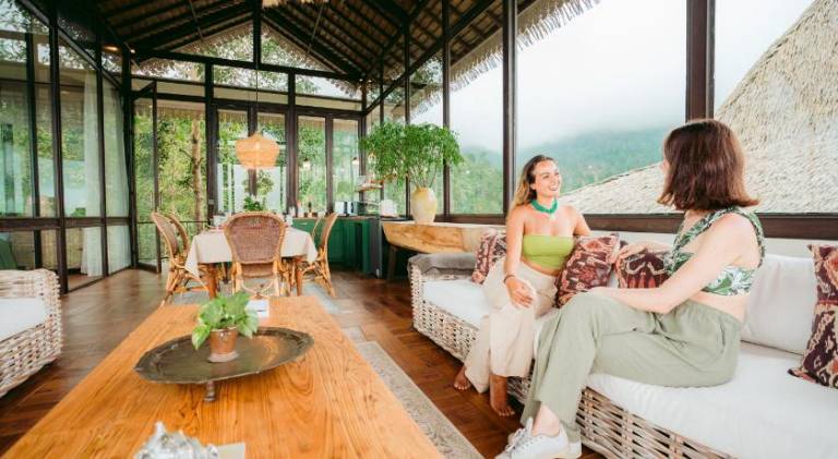 Villa with BBQ, hot tub & yard | Suitable for remote work | Pets allowed in Munduk