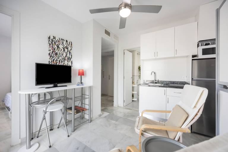 Holiday apartment with terrace & fast internet — photo 4