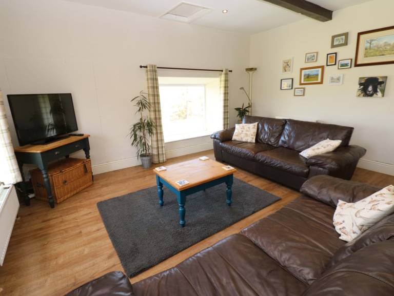 Children-friendly beautiful cottage with yard | Pet-friendly — photo 4