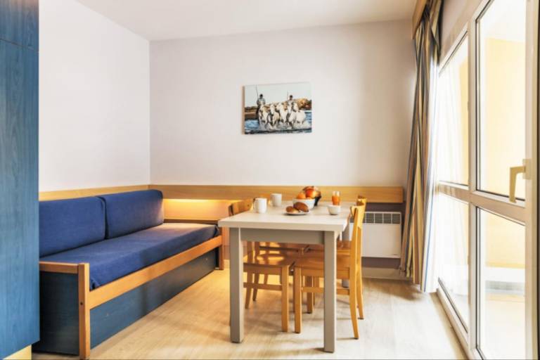 Family-friendly apartment with patio | Dogs allowed — photo 5