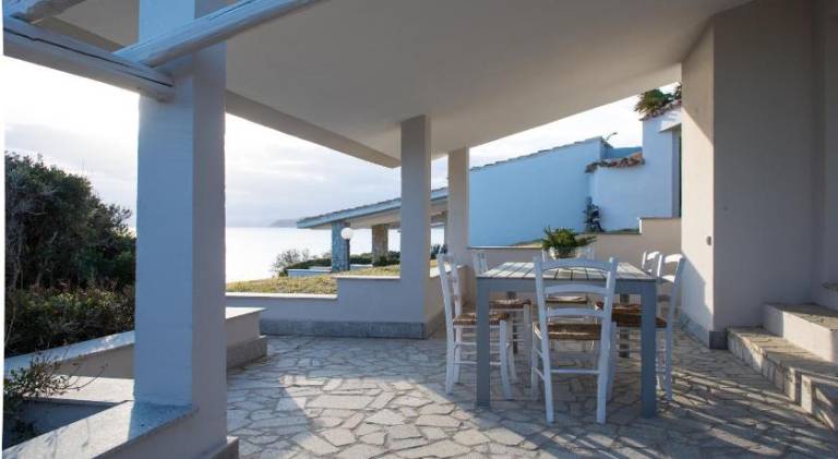 House with 2 rooms for 5 persons — photo 4