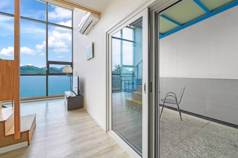 Namhae Ourpoolvilla