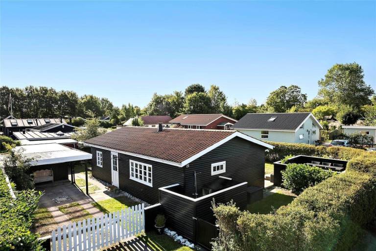 House with terrace, garden & barbecue — photo 3