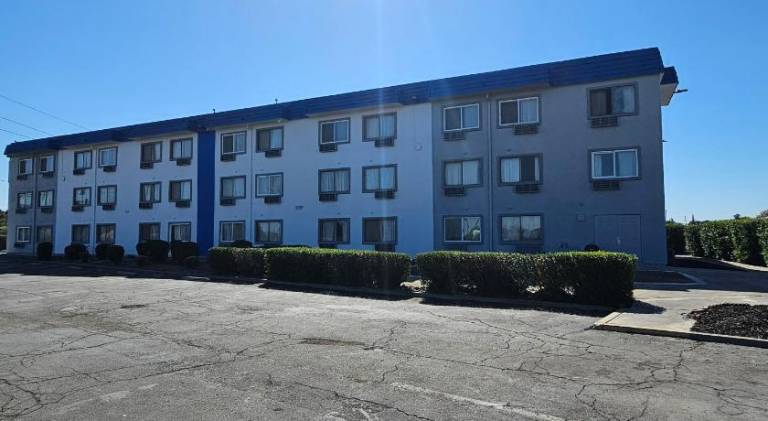 MetroPark 'n Suites — photo 5