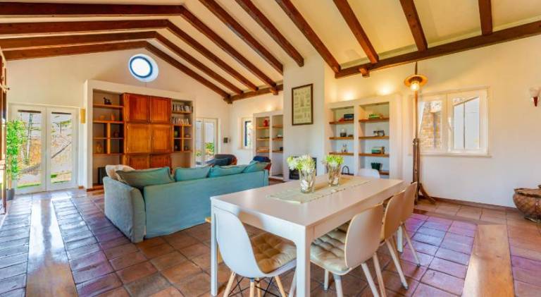 Villa with hot tub, terrace & private pool — photo 4