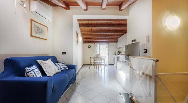 Rental apartment with 2 rooms for 4 persons — photo 4