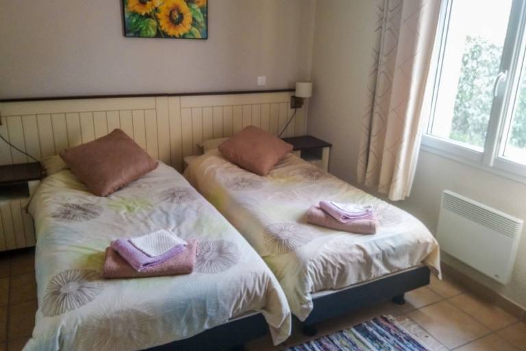 Fully equipped lovely villa with pool, patio & barbecue | Dogs allowed — photo 3