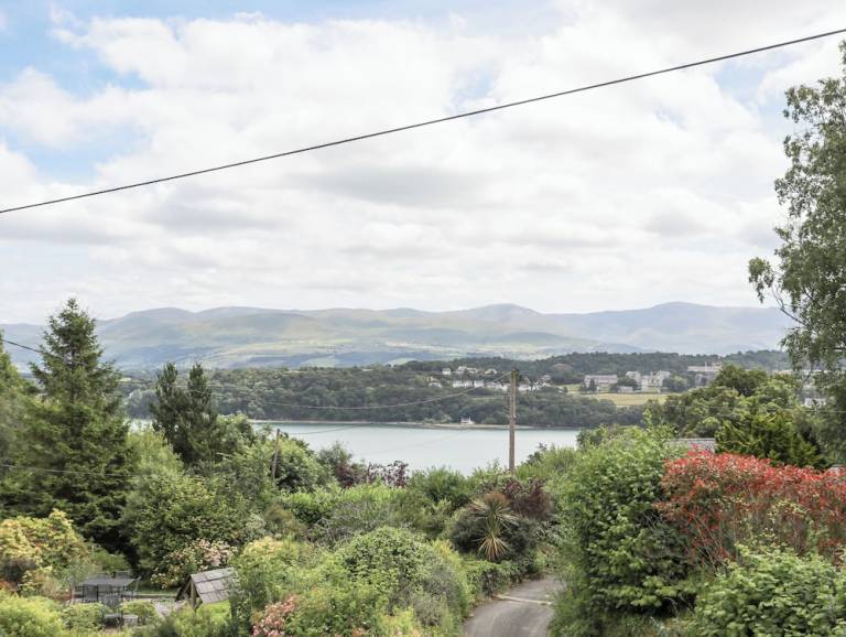 Cottage Menai Bridge
