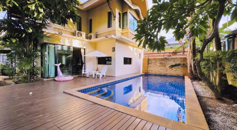Villa with pool | Dogs allowed in Pattaya
