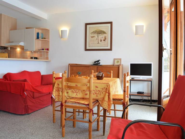 Apartment with 1 room for 4 persons — photo 3