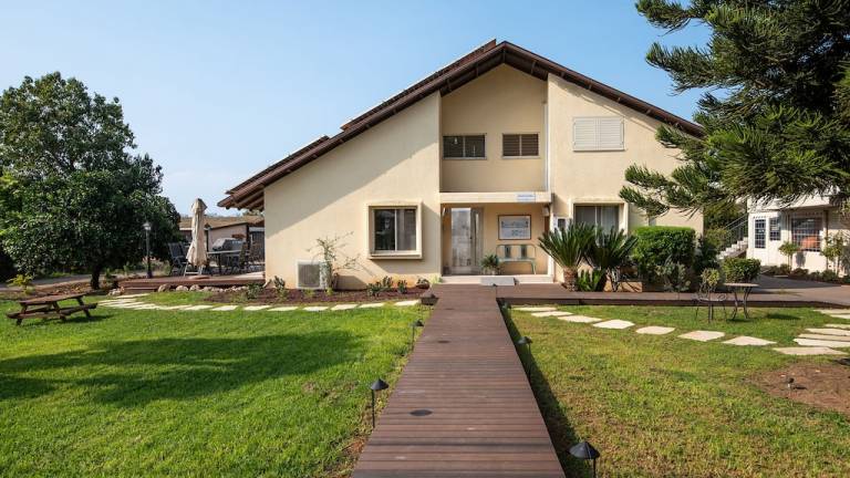 House  Ezor Karmiel