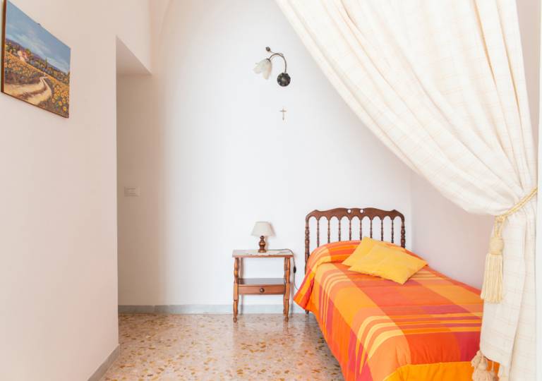 Rental apartment with terrace — photo 5