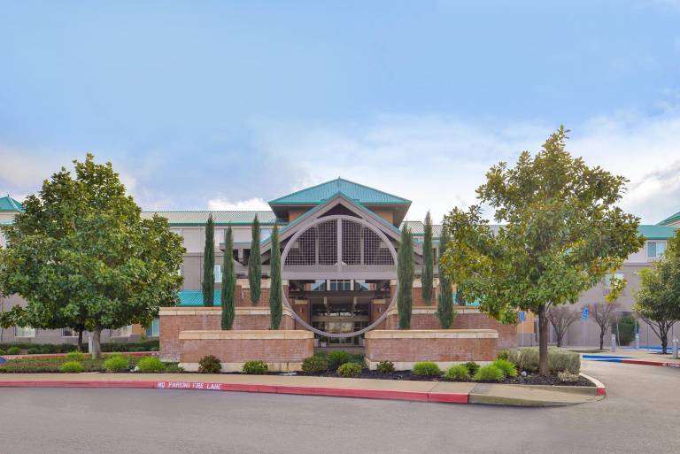 Holiday Inn Express Hotel & Suites Elk Grove Ctrl - Sacramento S By IHG — photo 4