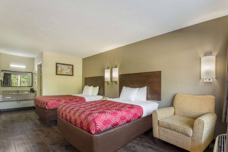 Econo Lodge Fort Knox in Radcliff, KY