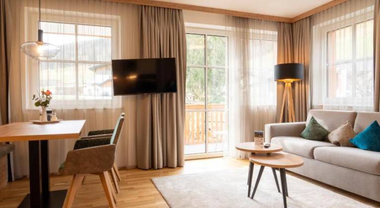 Bauernhofhotel "die Unterbergerin" - Zimmer mit Fruhstuck und Ferienwohnungen in Gastein mit GRATIS — photo 2