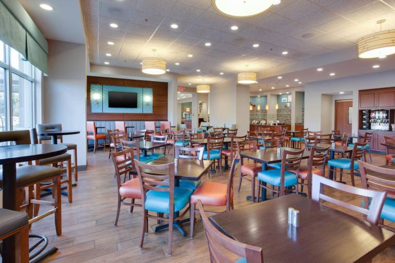 Drury Inn & Suites Charlotte Arrowood — photo 4