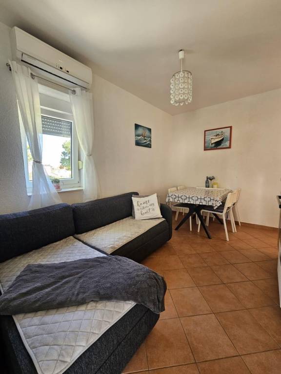 One bedroom apartment with terrace and sea view Viganj, Pelješac (A-24522-c) — photo 2