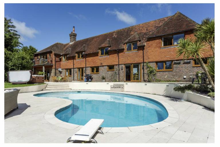 Sleeps10 18 Parking Garden Pool HotTub Balcony