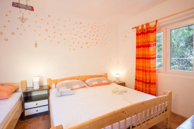 Studio flat near beach Cove Zaraće, Hvar (AS-20924-a) — photo 5