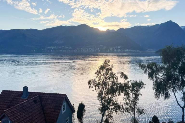 Hus  Balestrand