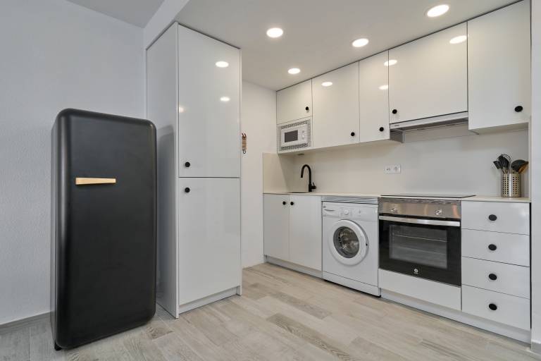 Apartment 'El Rompeolas' with Sea Views and Wi-Fi — photo 4