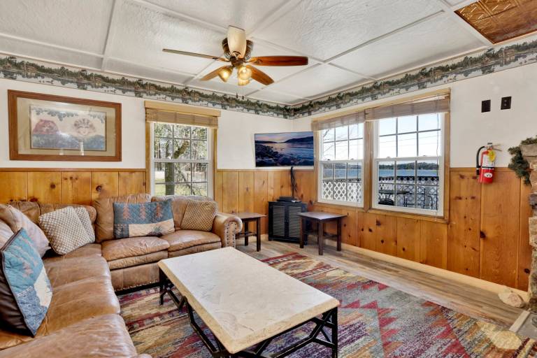 Cabin with BBQ | Water view — photo 4