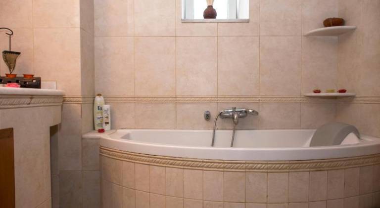 Nice rental apartment with BBQ & patio | Next to the beach | Pets allowed — photo 3