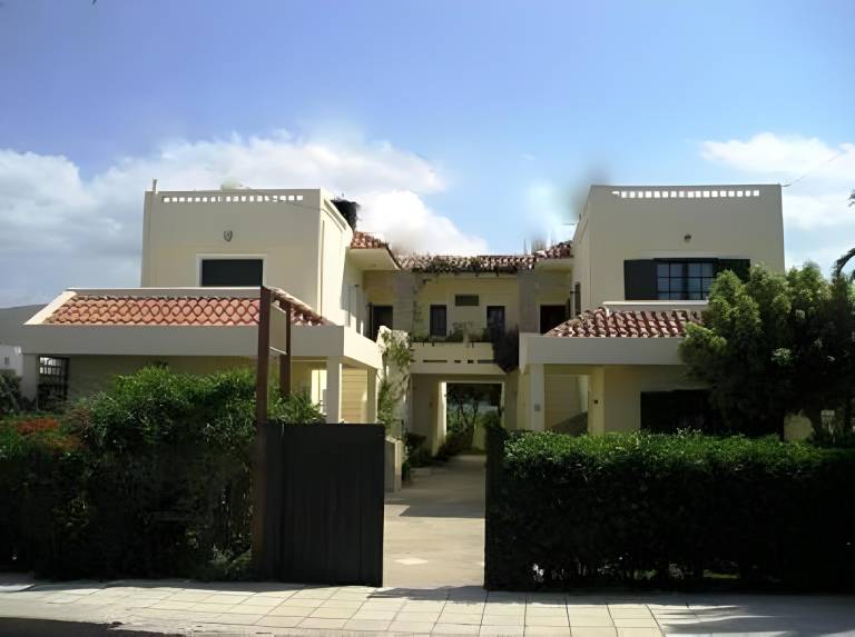 Rental apartment with patio & garden in Hersonissos