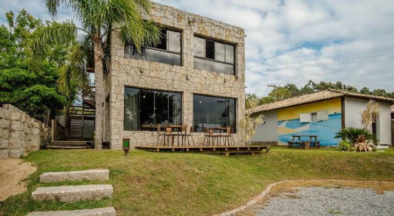 Holiday apartment with BBQ | Dogs allowed in Imbituba