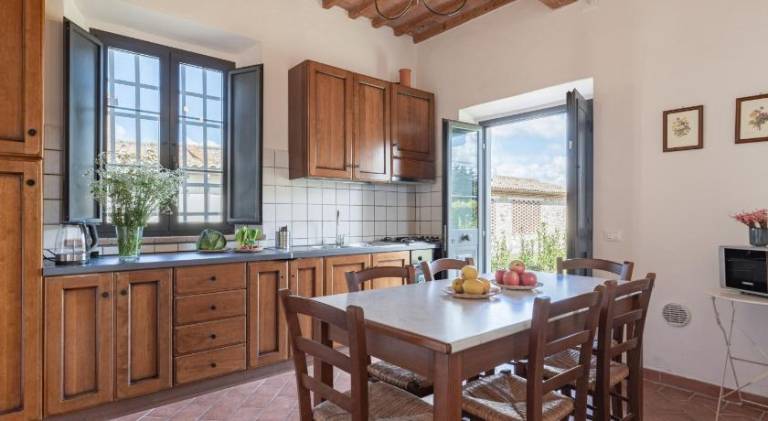 Charming vacation home with pool | Pet-friendly — photo 3