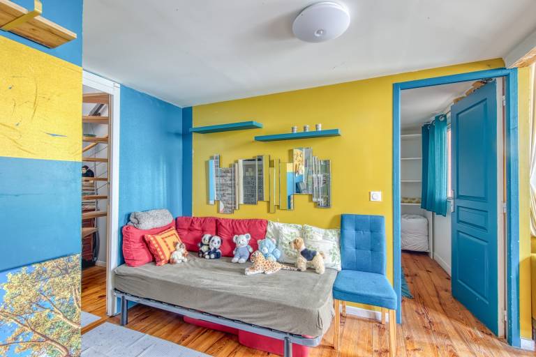 Child-friendly rental apartment with fast internet | Next to Grosse cloche de Bordeaux | City view | Good for workation | Dogs allowed — photo 4