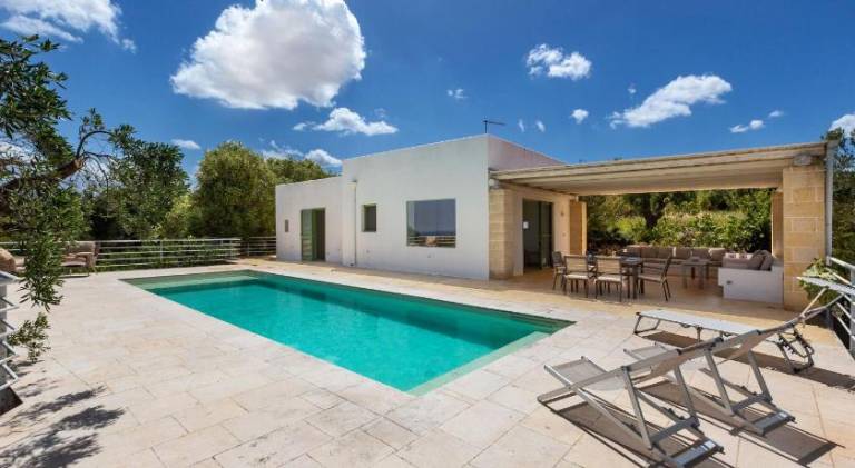 Villa with pool in Carovigno