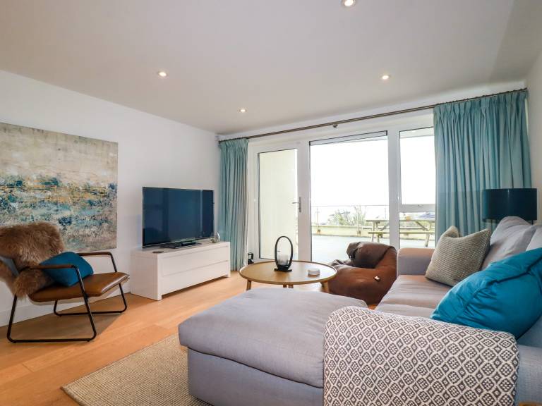 Cottage with garden | Beach view — photo 4