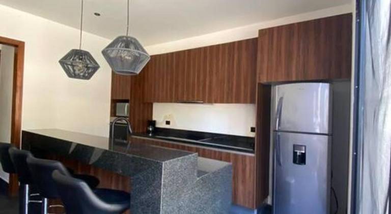 Villa with pool & hot tub | Pets allowed — photo 3