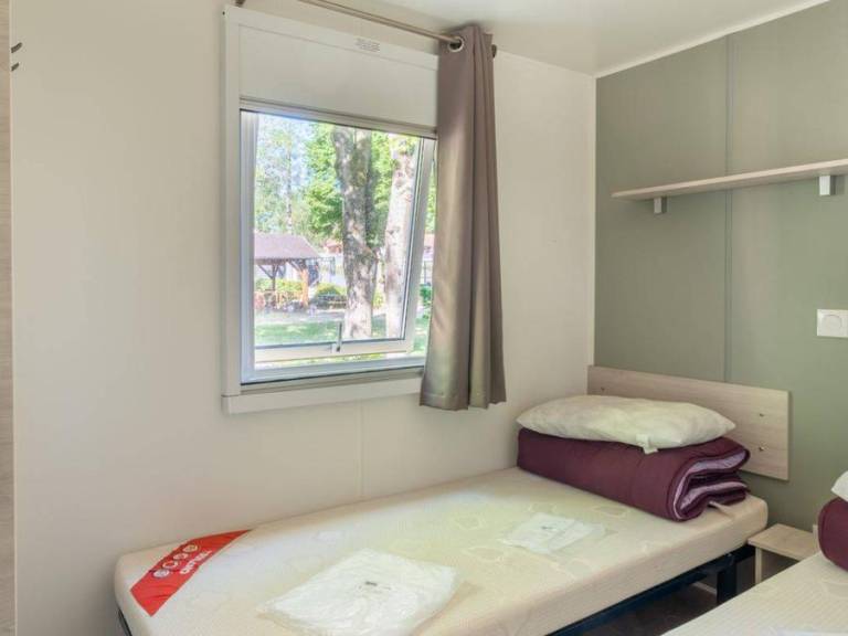 Mobile home with patio | Beach nearby | Pets are welcome — photo 5