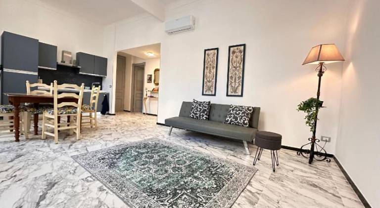 Apartment with 2 rooms for 4 persons in Sanremo