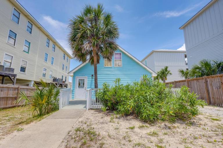 Cute cottage across from the Gulf — photo 2