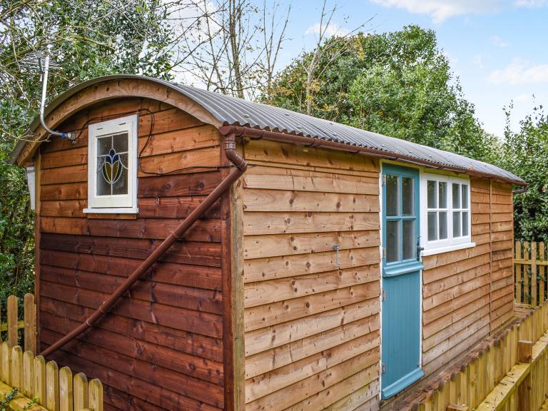 Cottage with garden | River view in St. Austell