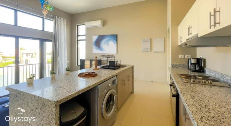 Ollystays Tawila 2BR Apt Shared pool El Gouna — photo 5