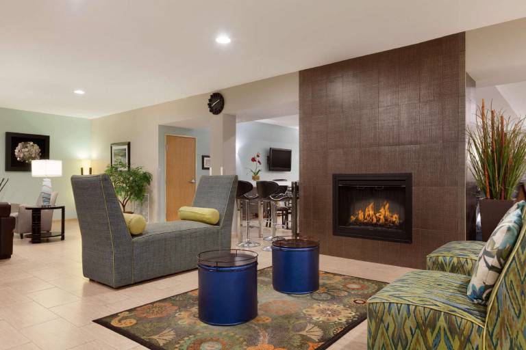 Best Western Plus Peppertree Airport Inn in Spokane, WA